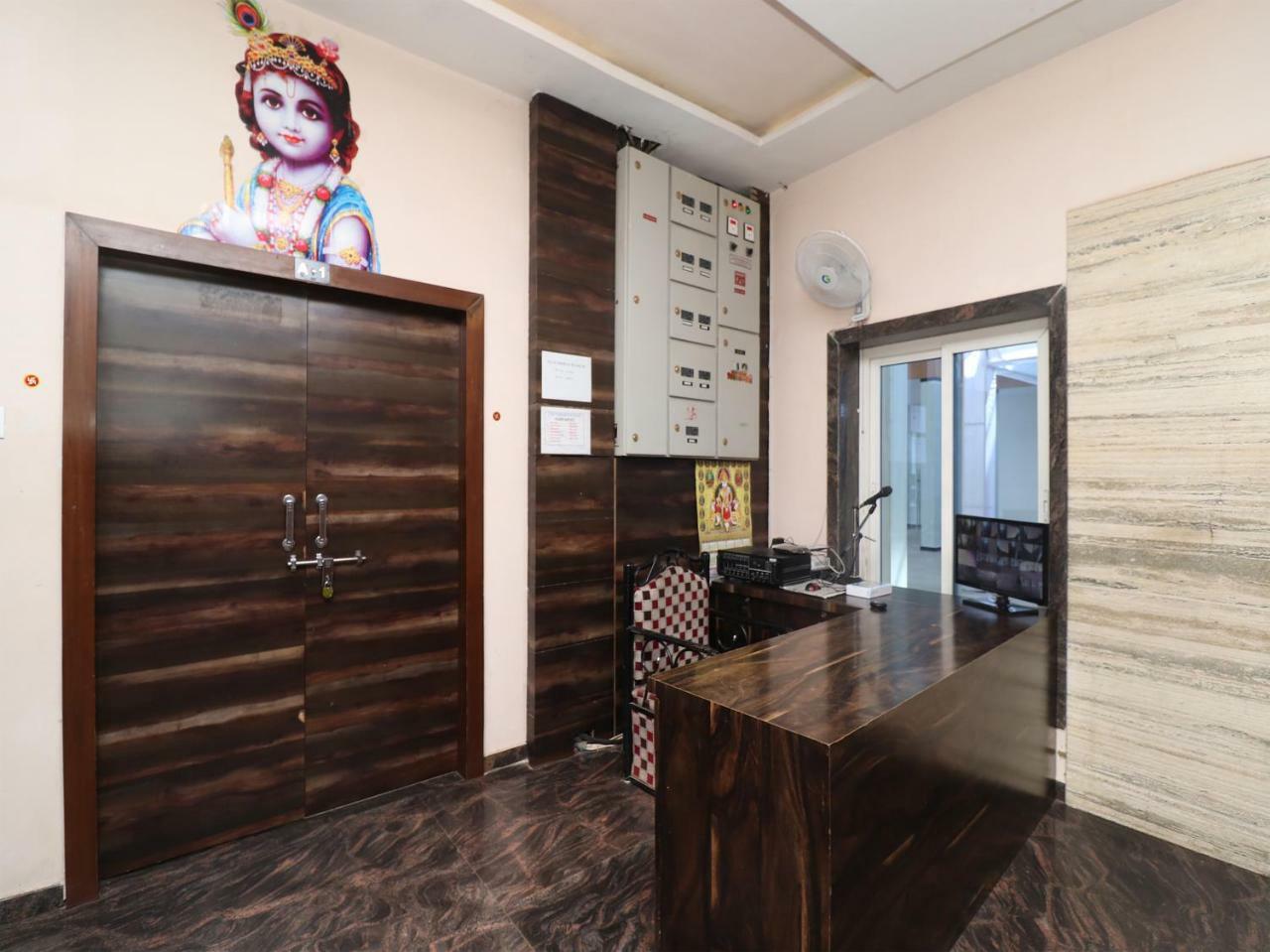 Oyo 29012 Gayatri Palace Otel Durg Dış mekan fotoğraf