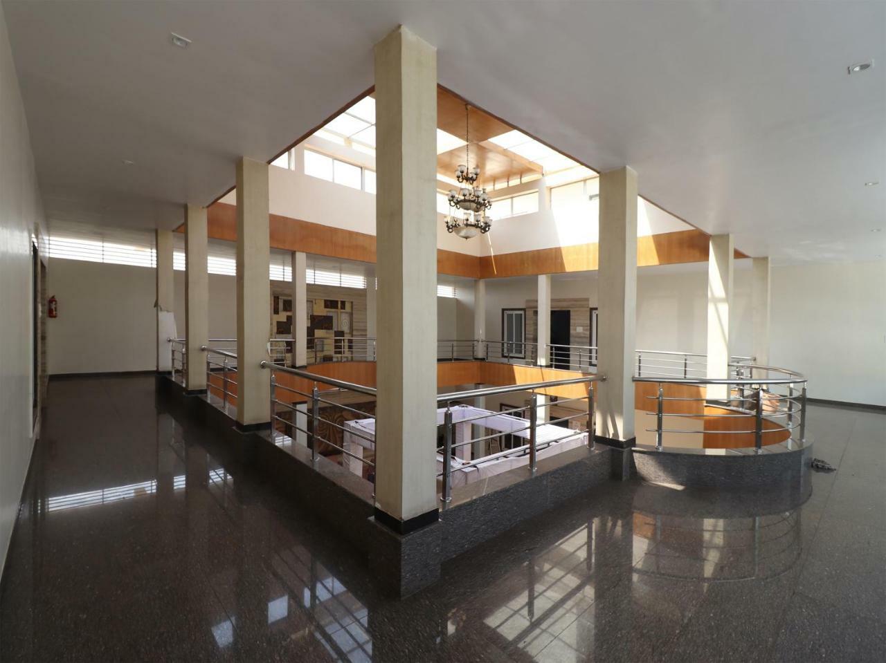 Oyo 29012 Gayatri Palace Otel Durg Dış mekan fotoğraf