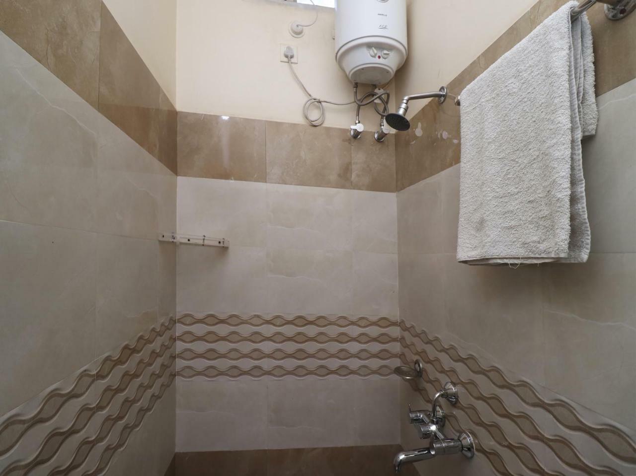 Oyo 29012 Gayatri Palace Otel Durg Dış mekan fotoğraf