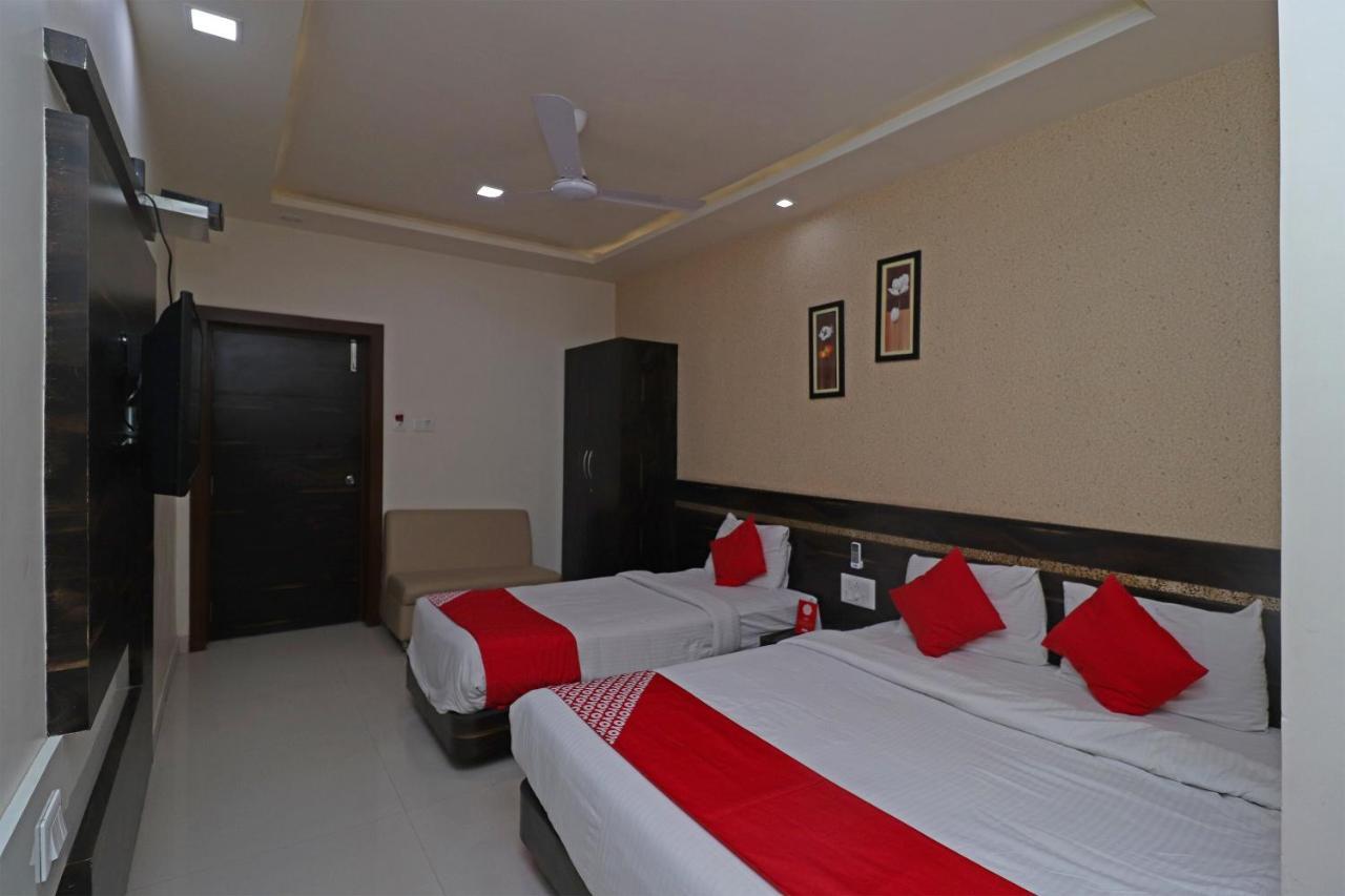 Oyo 29012 Gayatri Palace Otel Durg Dış mekan fotoğraf